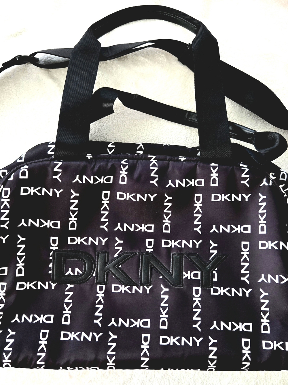 DKNY Nataly Gym Bag, BLK/WHT, Blk/Wht